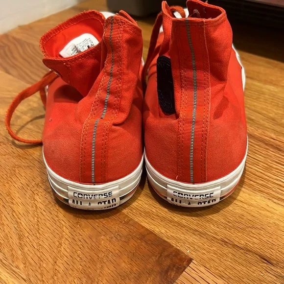 Converse Tomato Red Canvas High Top men’s 11 women’s 13 - Picture 4 of 5